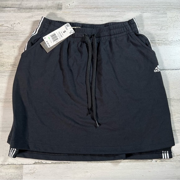 Adidas Women's Game and Go Casual Skirt Black Stripe Size Small FI7053 - Picture 1 of 6
